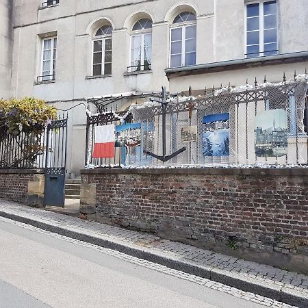 Le Rock Studio Apartamento Honfleur Exterior foto